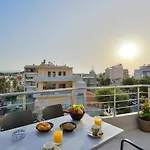 아파트 Elia Residences 하니아