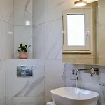Elia Residences