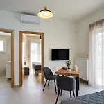 아파트 Elia Residences