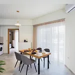 Elia Residences 아파트