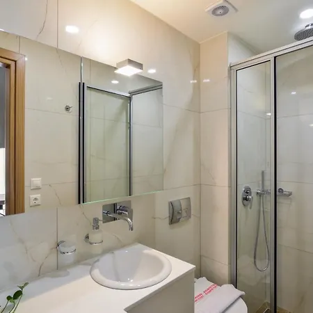 Elia Residences Апартаменты *