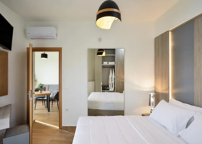 Elia Residences Апартаменты *