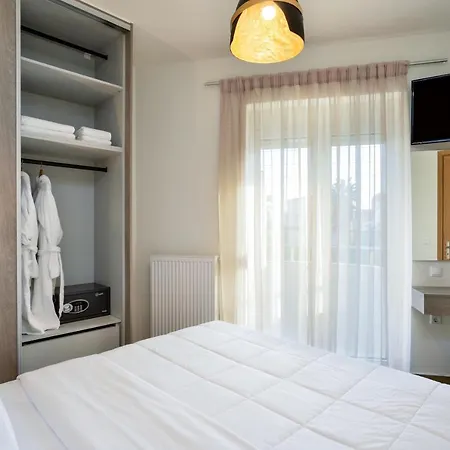 Апартаменти Elia Residences